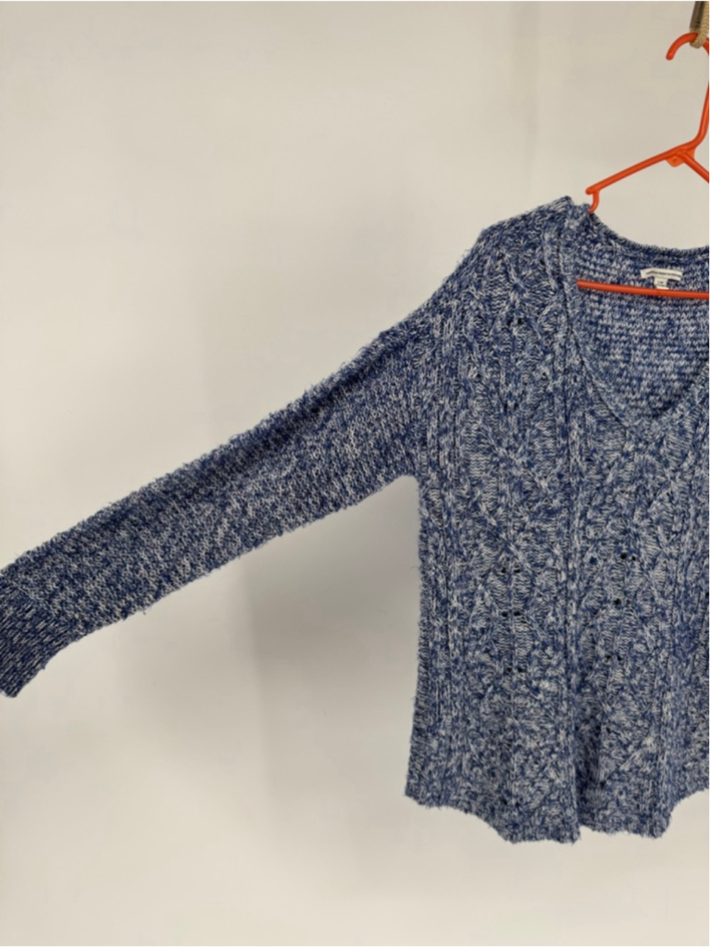 American Eagle Outfitters Women's Large V-Neck Sweater Blue White - Picture 3 of 8